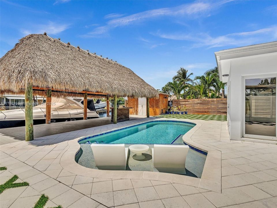 Activo con contrato: $999,999 (2 camas, 3 baños, 1589 Pies cuadrados)