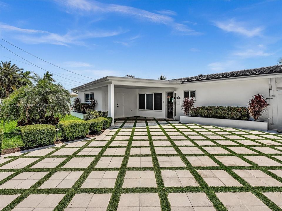 Activo con contrato: $999,999 (2 camas, 3 baños, 1589 Pies cuadrados)