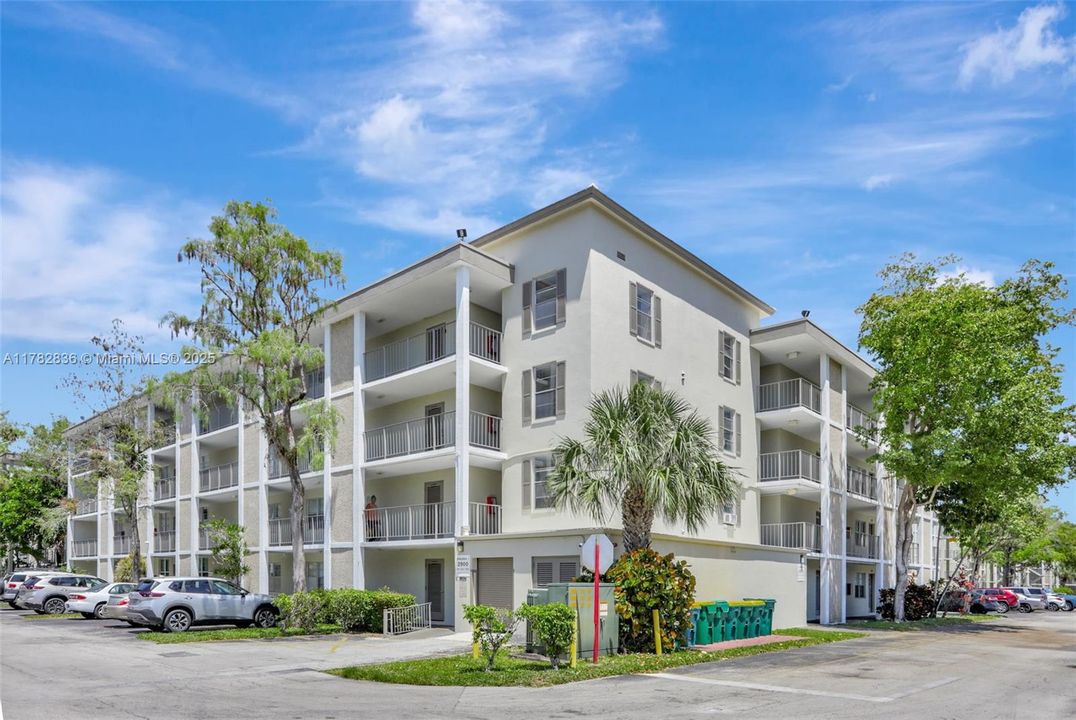 Недавно продано: $60,000 (1 спален, 1 ванн, 705 Квадратных фут)