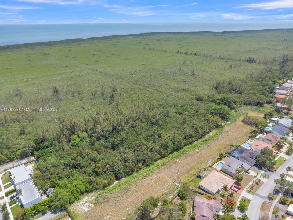 На продажу: $119,900 (0.41 acres)