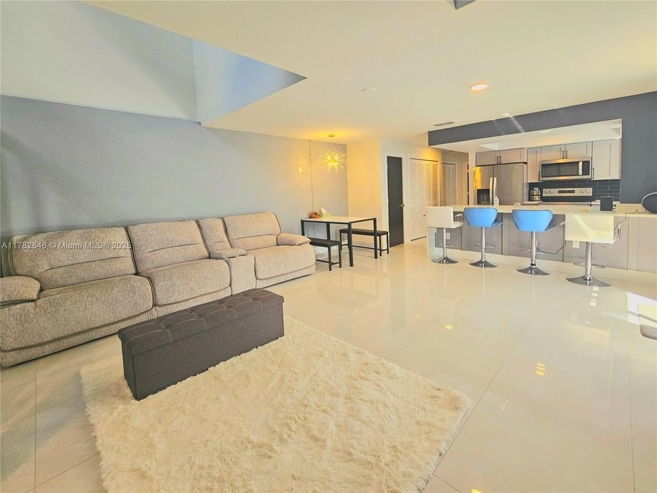 Vendido Recientemente: $299,000 (3 camas, 2 baños, 0 Pies cuadrados)