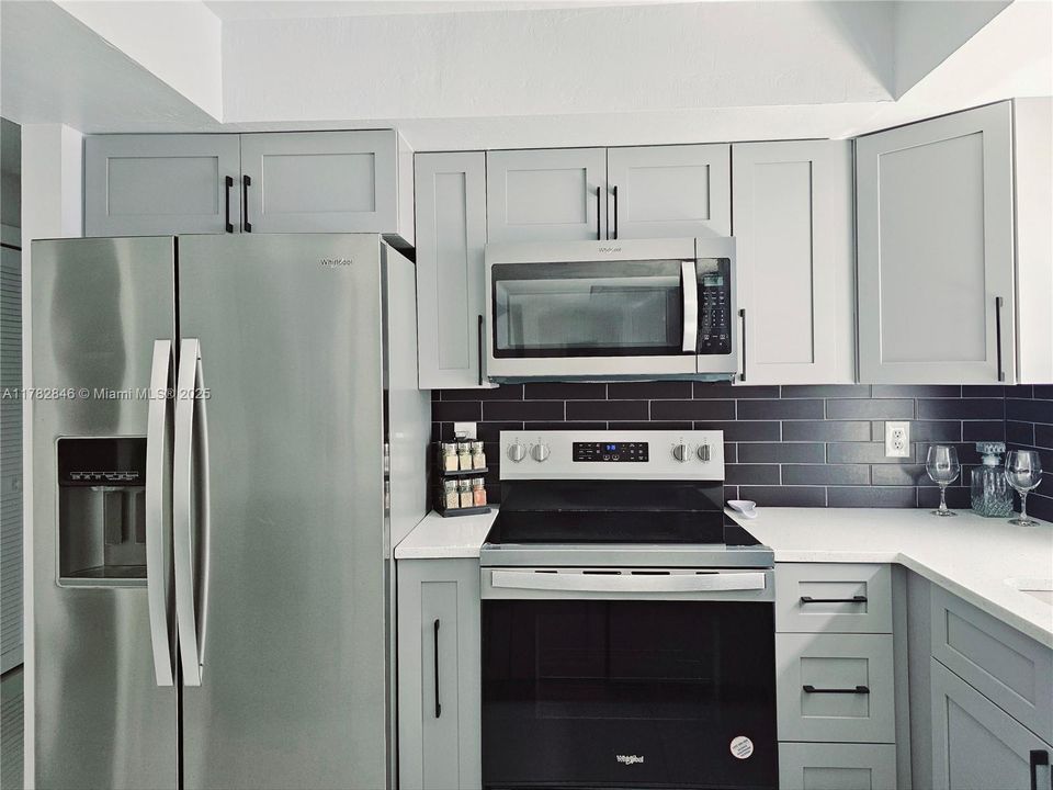 Vendido Recientemente: $299,000 (3 camas, 2 baños, 0 Pies cuadrados)