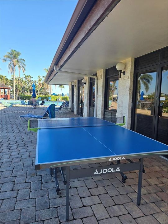 最近租的: $1,800 (1 贝兹, 2 浴室, 1040 平方英尺)