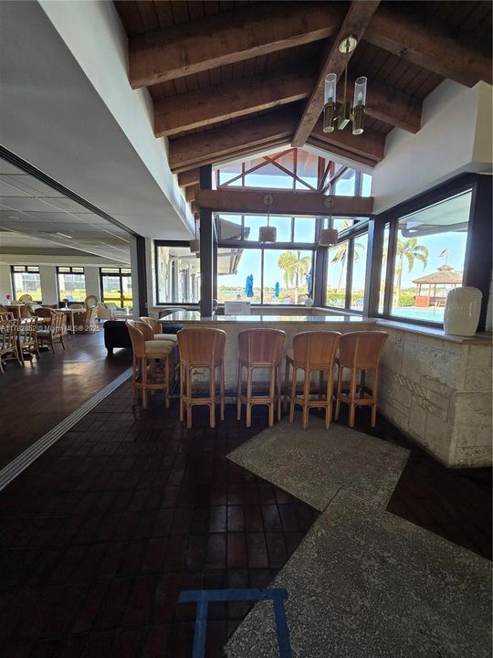 最近租的: $1,800 (1 贝兹, 2 浴室, 1040 平方英尺)