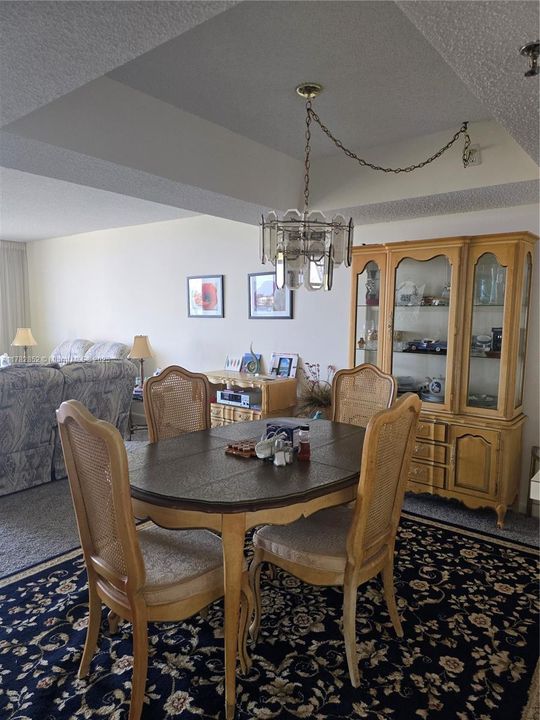 最近租的: $1,800 (1 贝兹, 2 浴室, 1040 平方英尺)