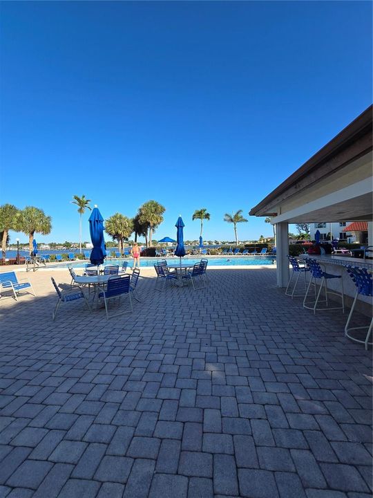 最近租的: $1,800 (1 贝兹, 2 浴室, 1040 平方英尺)