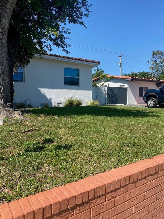 En Venta: $829,000 (3 camas, 2 baños, 1370 Pies cuadrados)