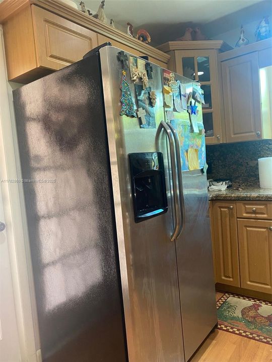 En Venta: $829,000 (3 camas, 2 baños, 1370 Pies cuadrados)