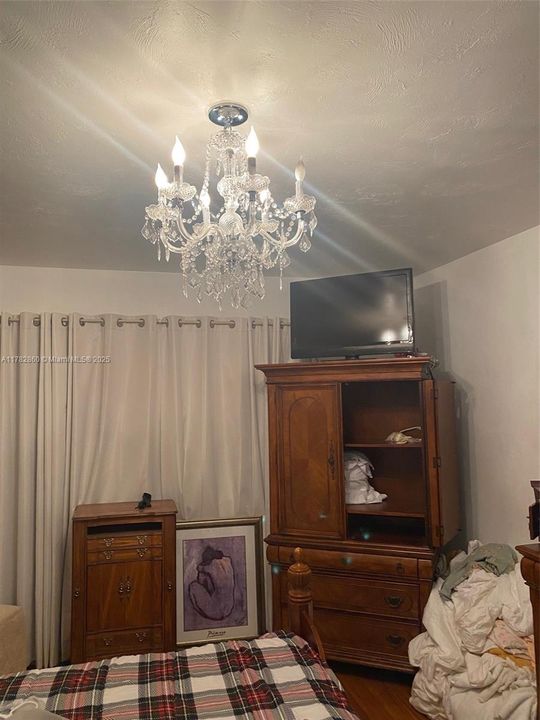 En Venta: $829,000 (3 camas, 2 baños, 1370 Pies cuadrados)