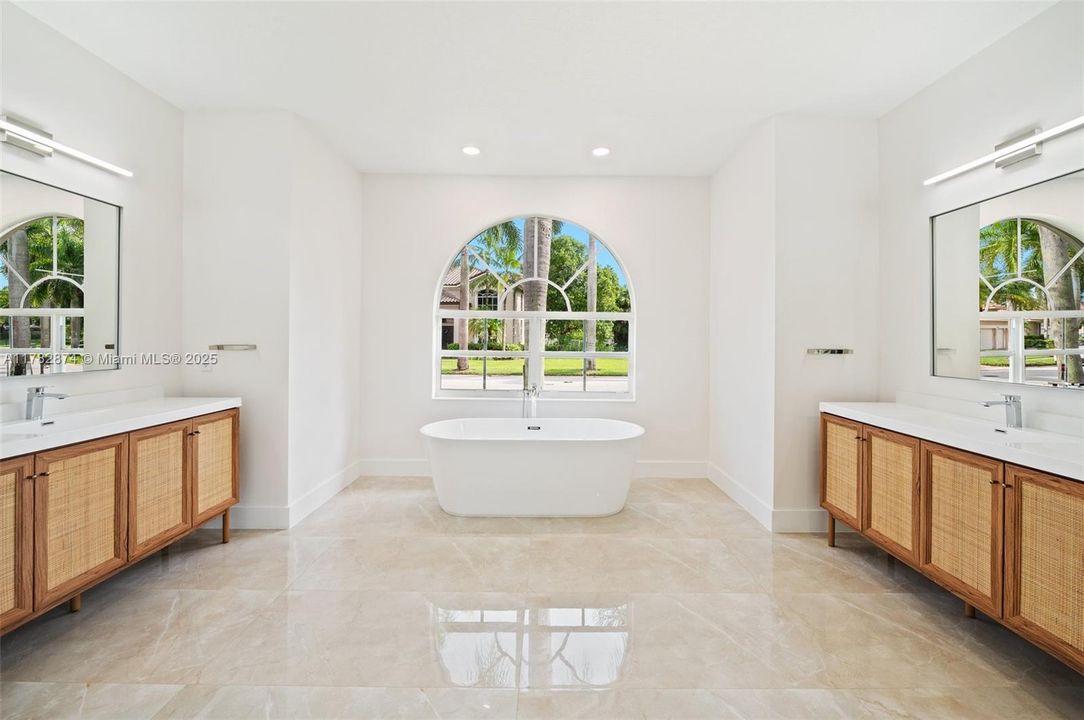 Active With Contract: $1,499,000 (4 beds, 3 baths, 2716 Square Feet)