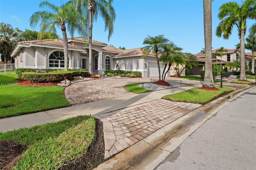 Active With Contract: $1,499,000 (4 beds, 3 baths, 2716 Square Feet)