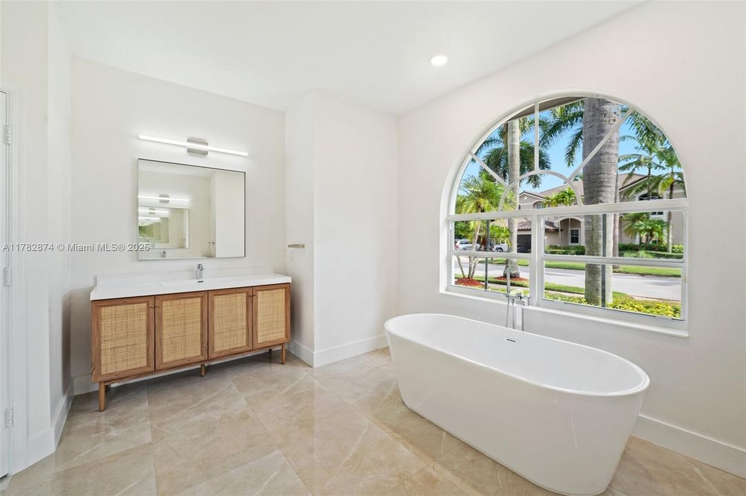 Active With Contract: $1,499,000 (4 beds, 3 baths, 2716 Square Feet)