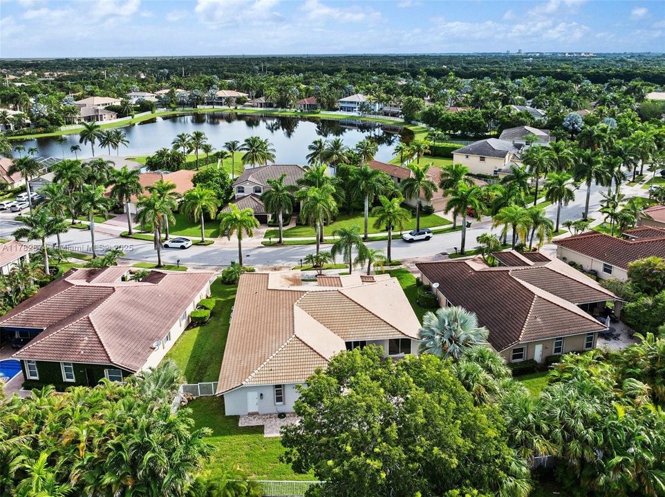 Active With Contract: $1,499,000 (4 beds, 3 baths, 2716 Square Feet)