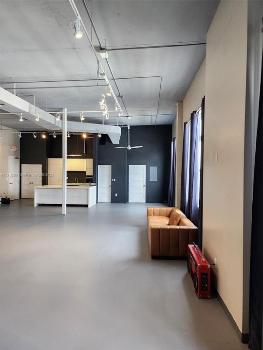 Vendido Recientemente: $839,900 (2 camas, 1 baños, 1463 Pies cuadrados)