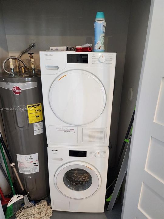 Vendido Recientemente: $839,900 (2 camas, 1 baños, 1463 Pies cuadrados)