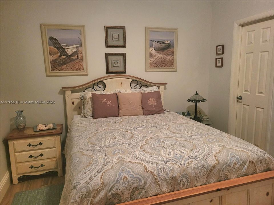 For Rent: $2,925 (2 beds, 2 baths, 1405 Square Feet)