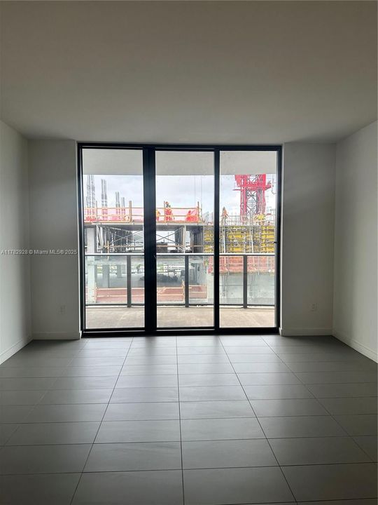 待售: $440,000 (1 贝兹, 1 浴室, 752 平方英尺)