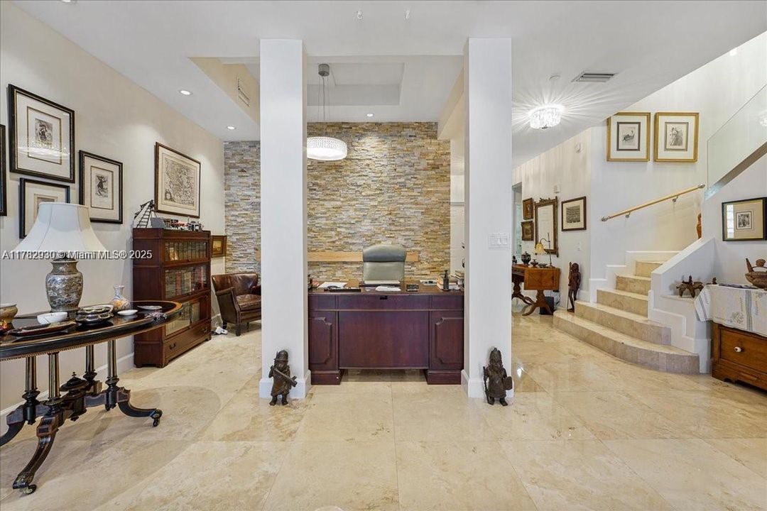 Recently Rented: $7,200 (3 beds, 3 baths, 2497 Square Feet)