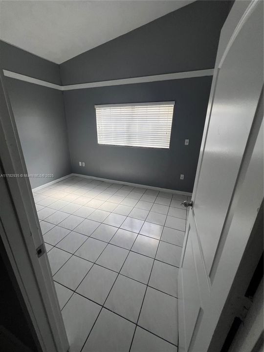 Recently Sold: $595,000 (3 beds, 2 baths, 1363 Square Feet)