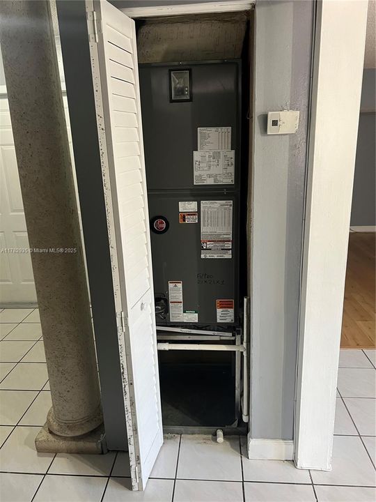 Recently Sold: $595,000 (3 beds, 2 baths, 1363 Square Feet)