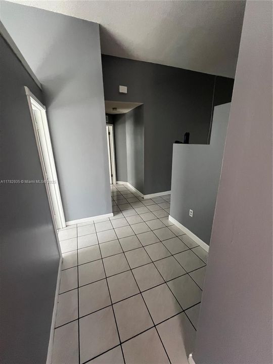 Recently Sold: $595,000 (3 beds, 2 baths, 1363 Square Feet)