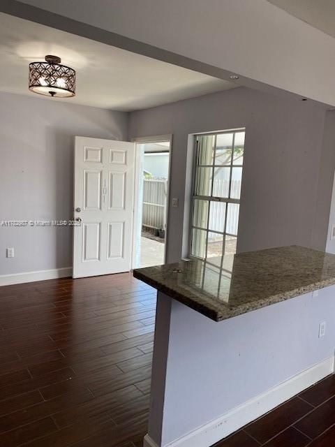 Недавно продано: $1,995,000 (0 спален, 0 ванн, 0 Квадратных фут)