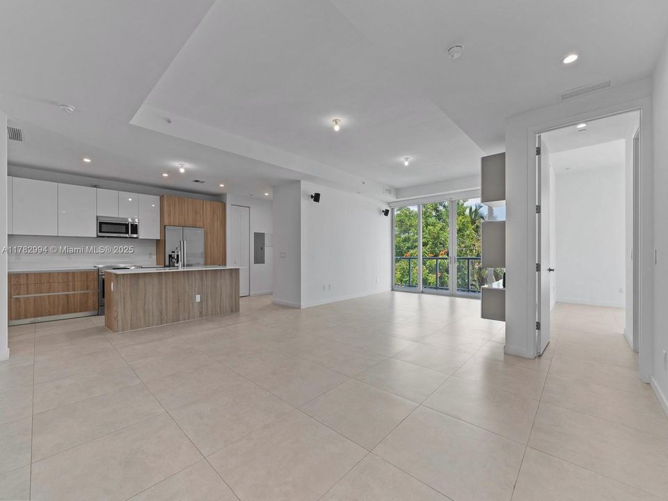 На продажу: $1,399,000 (4 спален, 4 ванн, 2024 Квадратных фут)