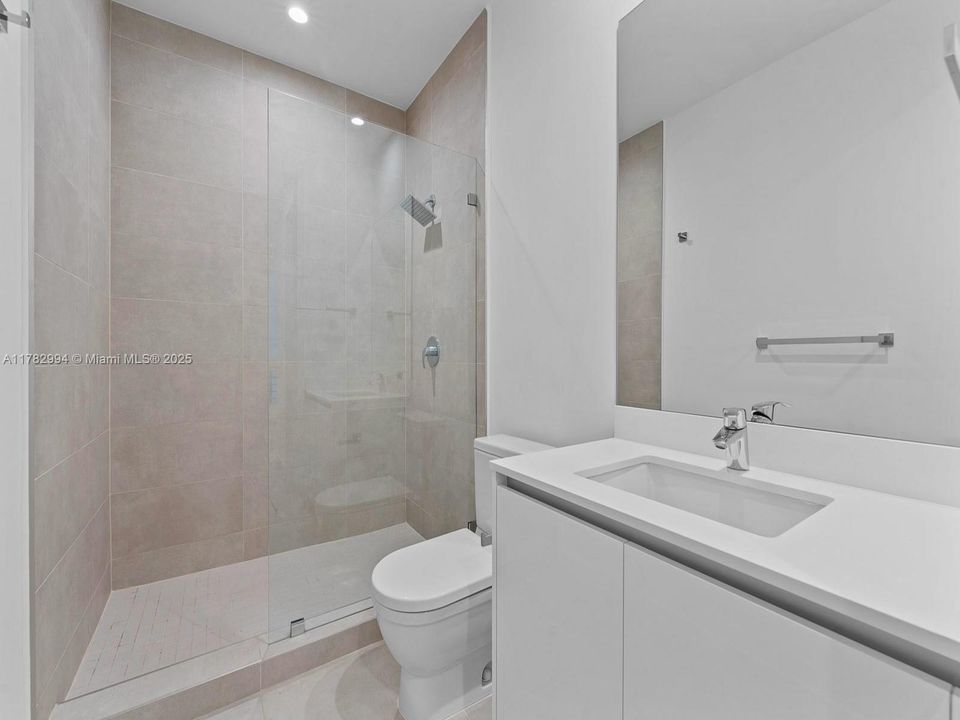 На продажу: $1,399,000 (4 спален, 4 ванн, 2024 Квадратных фут)