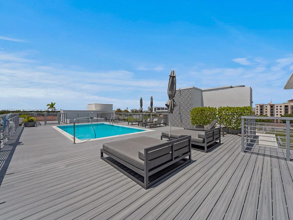 На продажу: $1,399,000 (4 спален, 4 ванн, 2024 Квадратных фут)