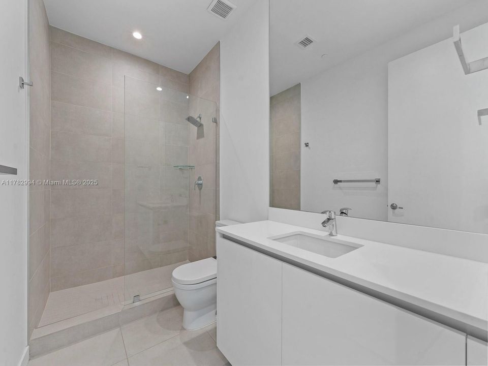 На продажу: $1,399,000 (4 спален, 4 ванн, 2024 Квадратных фут)