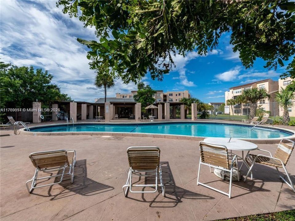 En Venta: $108,000 (1 camas, 1 baños, 748 Pies cuadrados)