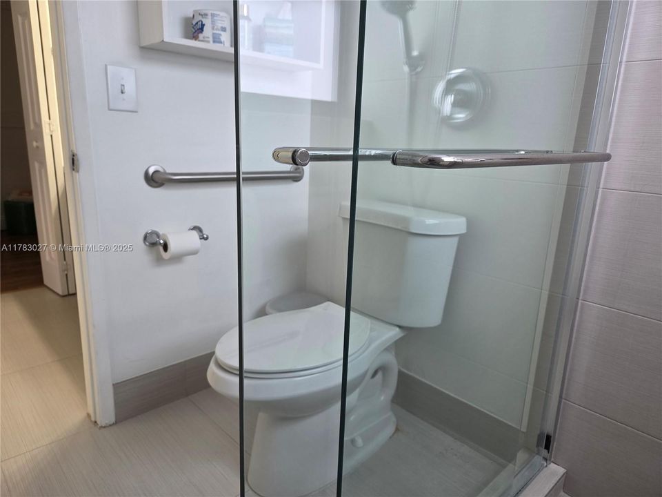 Vendido Recientemente: $348,900 (3 camas, 2 baños, 1240 Pies cuadrados)