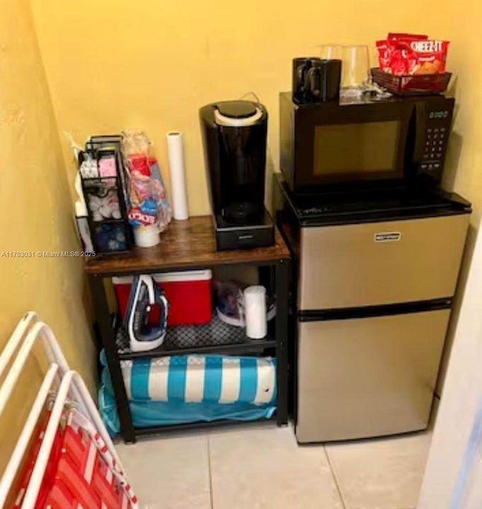 Vendido Recientemente: $699,000 (3 camas, 2 baños, 1330 Pies cuadrados)