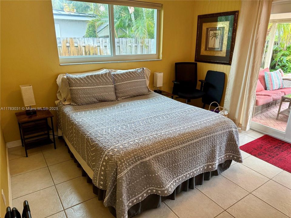 Vendido Recientemente: $699,000 (3 camas, 2 baños, 1330 Pies cuadrados)