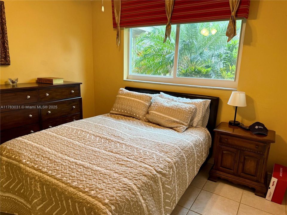 Vendido Recientemente: $699,000 (3 camas, 2 baños, 1330 Pies cuadrados)