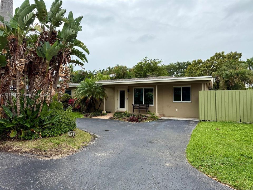 Vendido Recientemente: $699,000 (3 camas, 2 baños, 1330 Pies cuadrados)