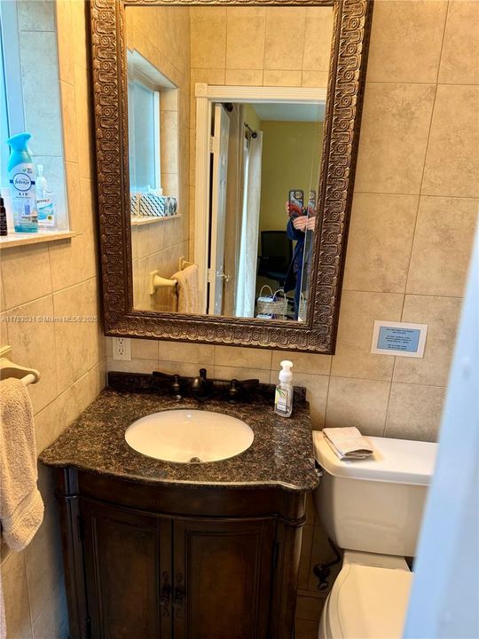 Vendido Recientemente: $699,000 (3 camas, 2 baños, 1330 Pies cuadrados)