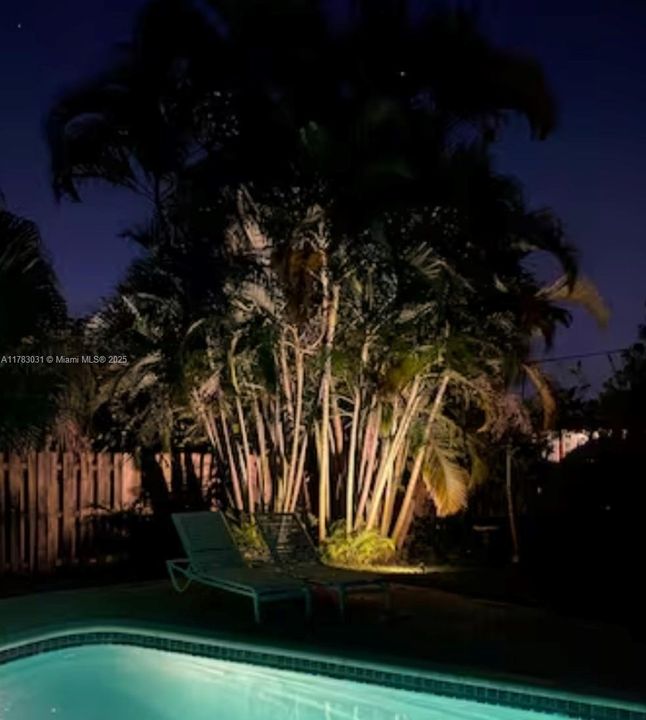 Vendido Recientemente: $699,000 (3 camas, 2 baños, 1330 Pies cuadrados)