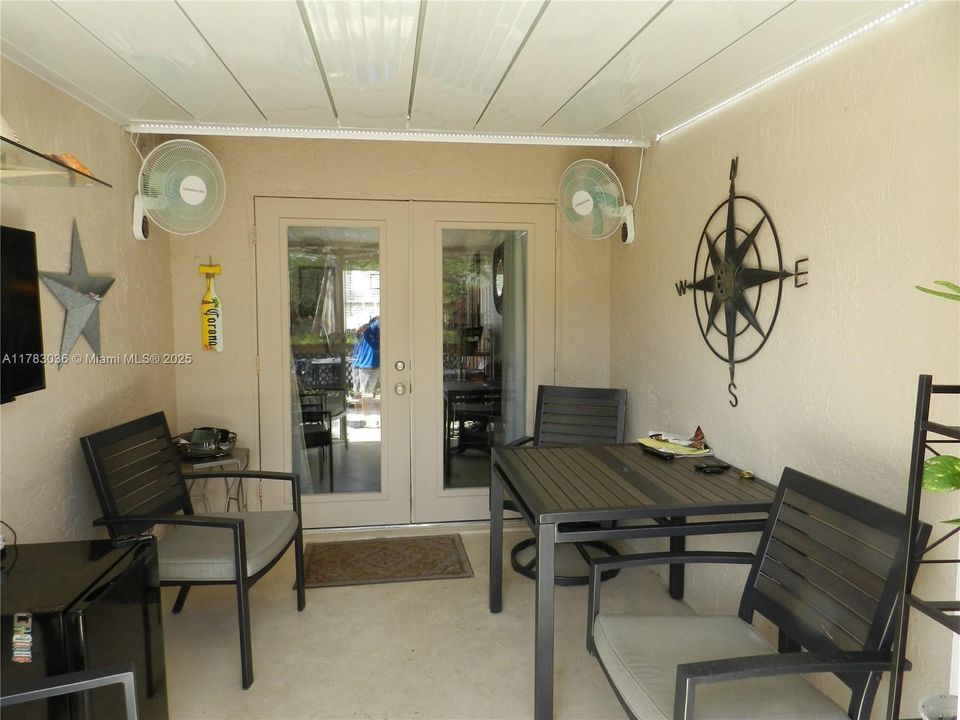 Recientemente alquilado: $2,000 (2 camas, 2 baños, 871 Pies cuadrados)