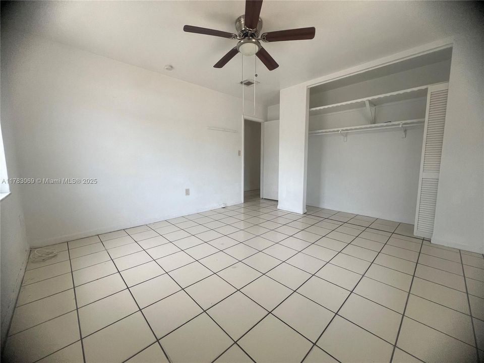 Recientemente alquilado: $2,450 (2 camas, 1 baños, 1632 Pies cuadrados)