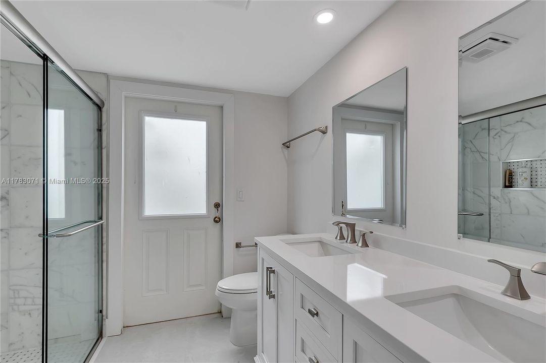 Recientemente alquilado: $4,950 (3 camas, 2 baños, 2268 Pies cuadrados)