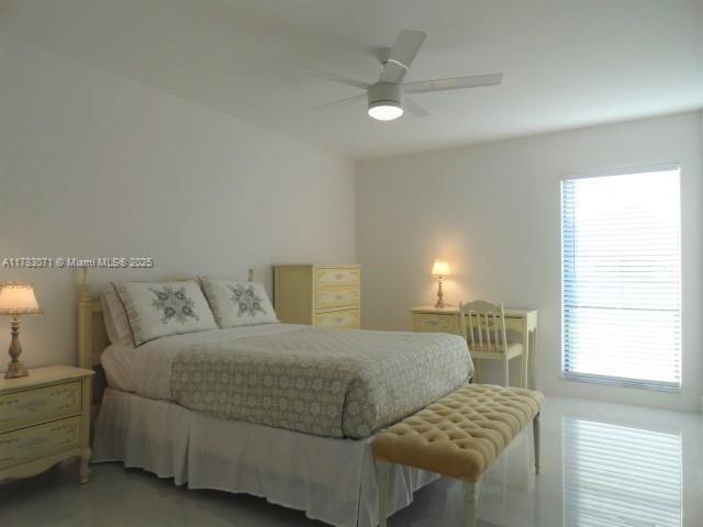 Recientemente alquilado: $4,950 (3 camas, 2 baños, 2268 Pies cuadrados)