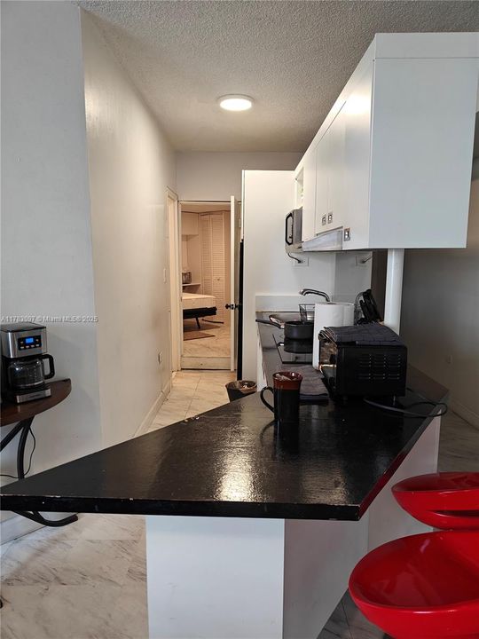 Vendido Recientemente: $384,900 (3 camas, 2 baños, 990 Pies cuadrados)