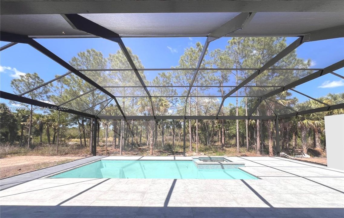 Vendido Recientemente: $940,000 (3 camas, 2 baños, 2924 Pies cuadrados)