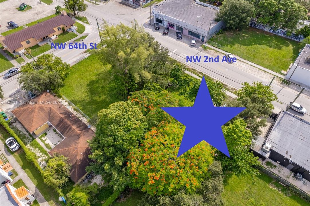 Gallery next door and a future development on the balance of the block frontage.