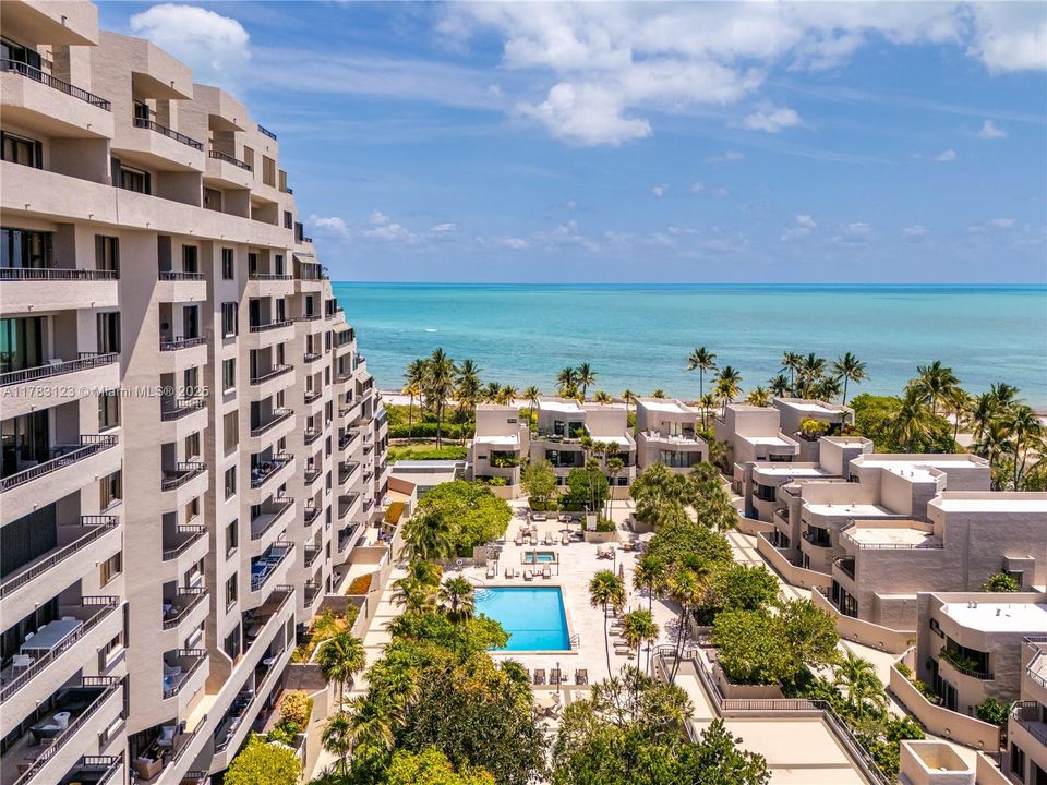 最近售出: $1,200,000 (3 贝兹, 2 浴室, 1541 平方英尺)