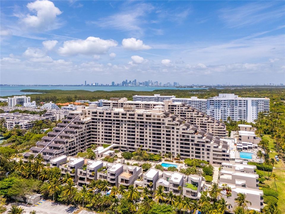 最近售出: $1,200,000 (3 贝兹, 2 浴室, 1541 平方英尺)