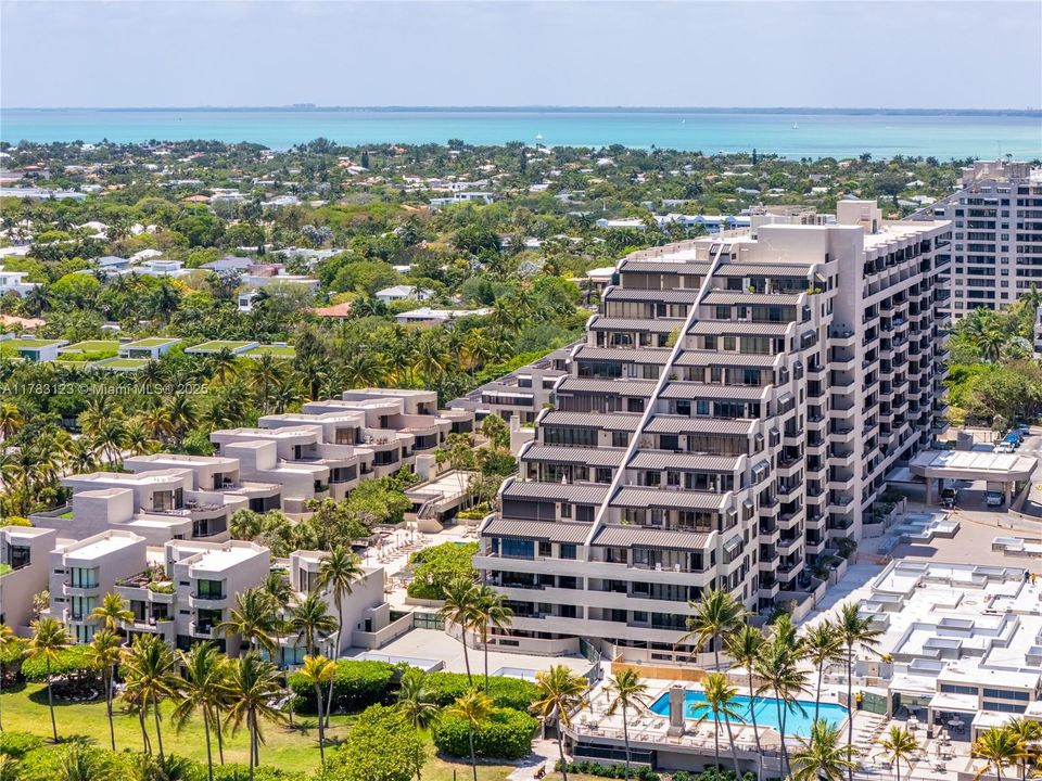 最近售出: $1,200,000 (3 贝兹, 2 浴室, 1541 平方英尺)