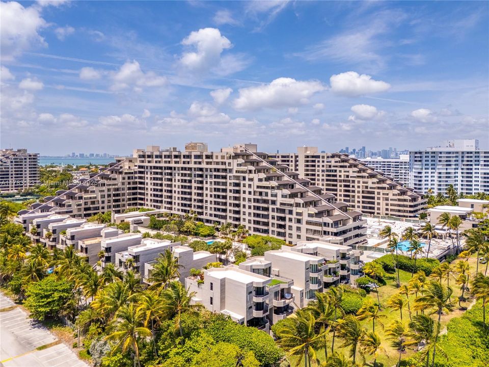 最近售出: $1,200,000 (3 贝兹, 2 浴室, 1541 平方英尺)