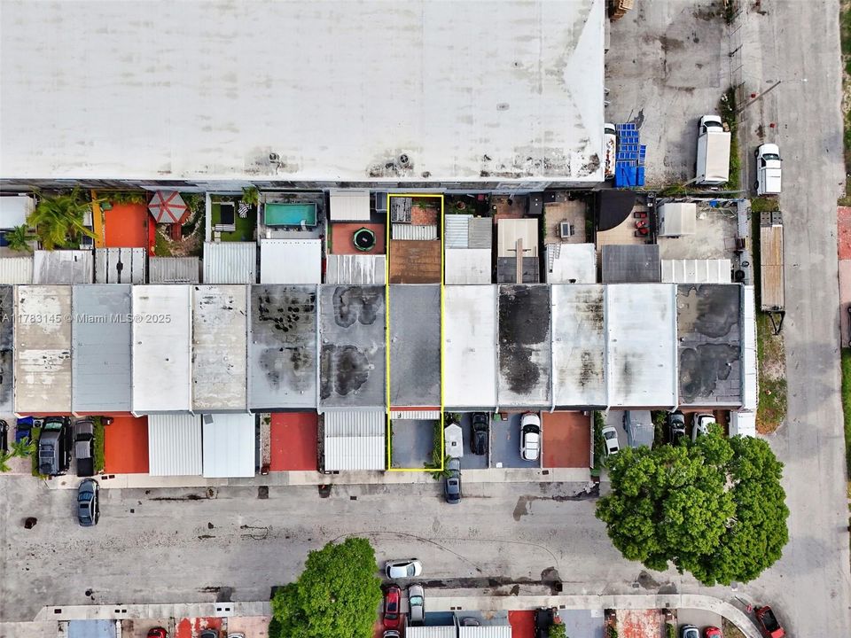 Недавно продано: $434,999 (2 спален, 3 ванн, 1408 Квадратных фут)